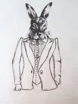 Collage des Hasenkopfes und eines selbstgemalten Oberkörpers eines Mannes im Jackett 