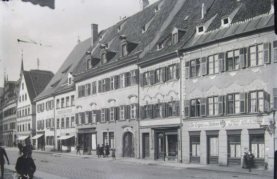 Blick in die untere Kaiser-Max-Straße um 1950